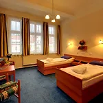 Astoria 3*