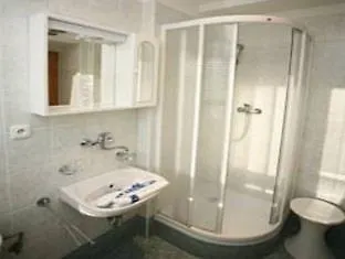 Astoria Hotel 3*