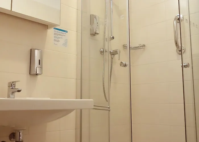 Astoria Hotel 3*