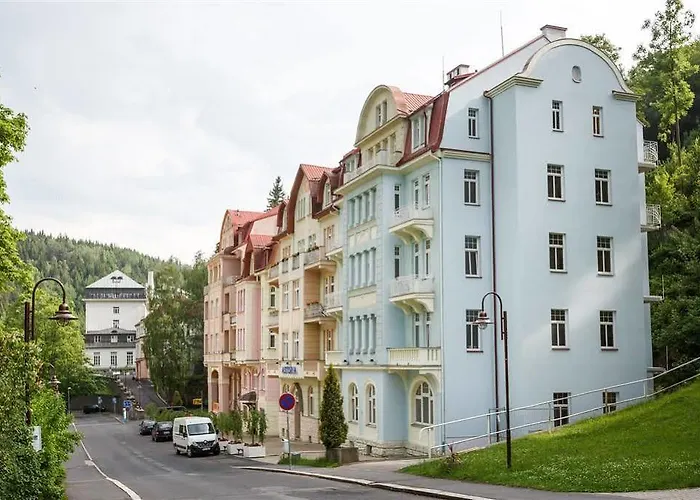 Astoria Отель Яхимов